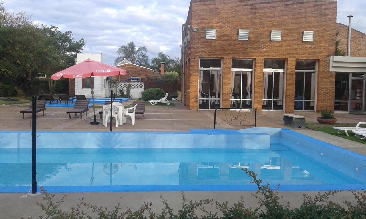 Brisas Del Rio Apart Hotel 代曼 外观 照片