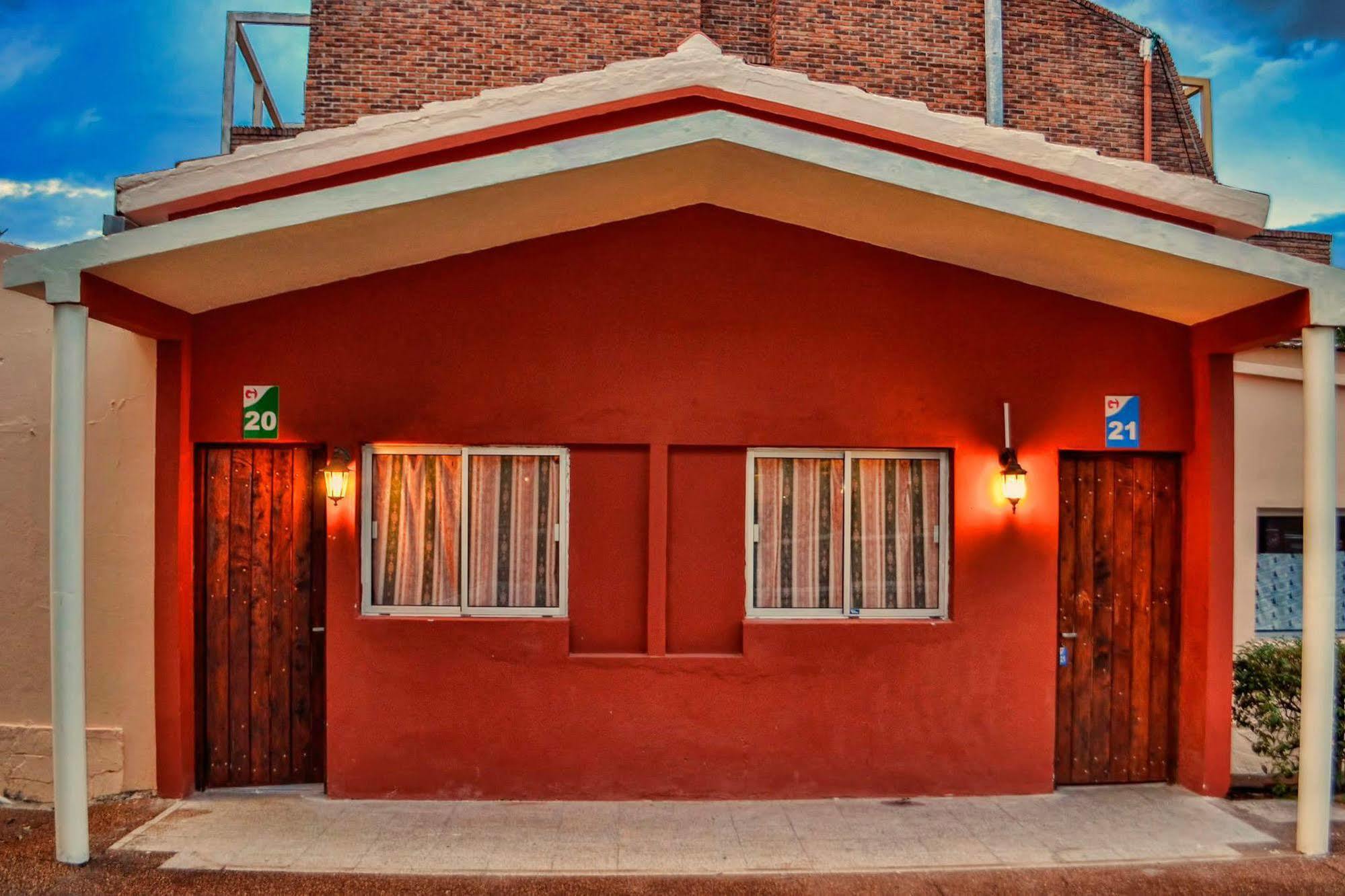Brisas Del Rio Apart Hotel 代曼 外观 照片